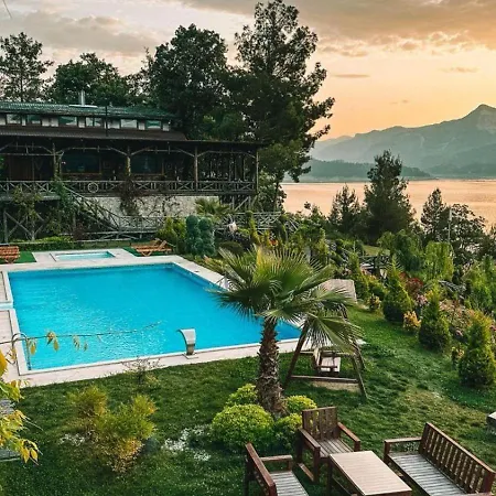 Resort Botanik Goel Evleri Bucak