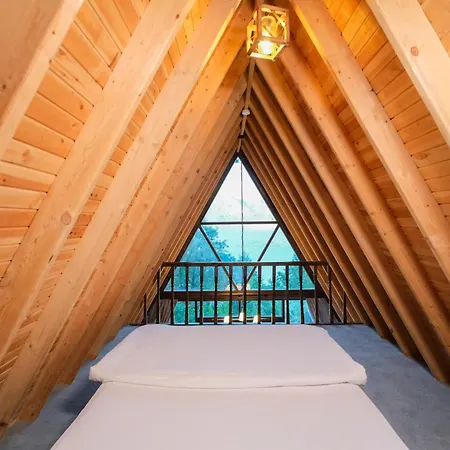 Botanik Goel Evleri Semesteranläggning (resort)